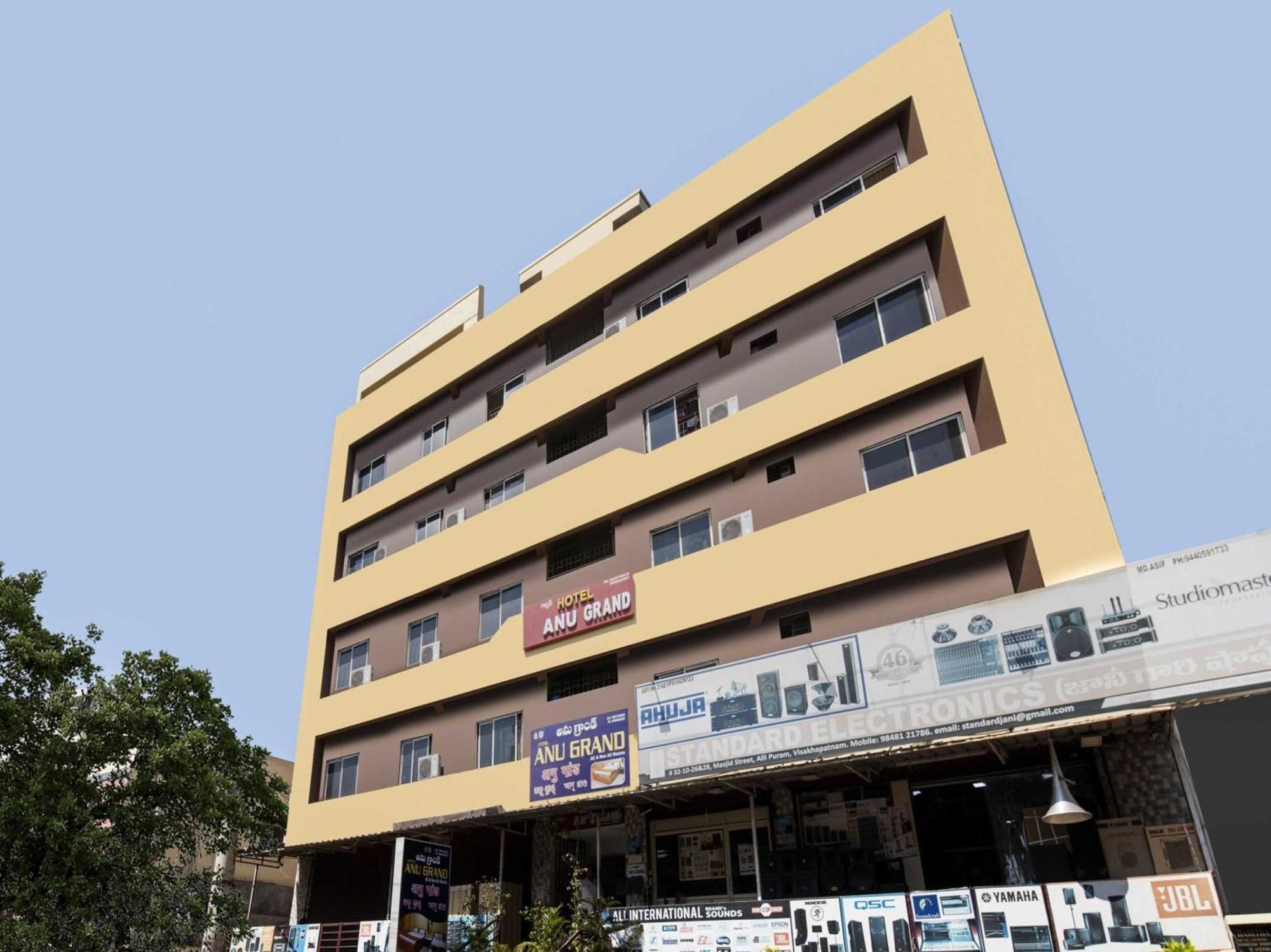 Hotel O Anu Grand Visákhapatnam Kültér fotó