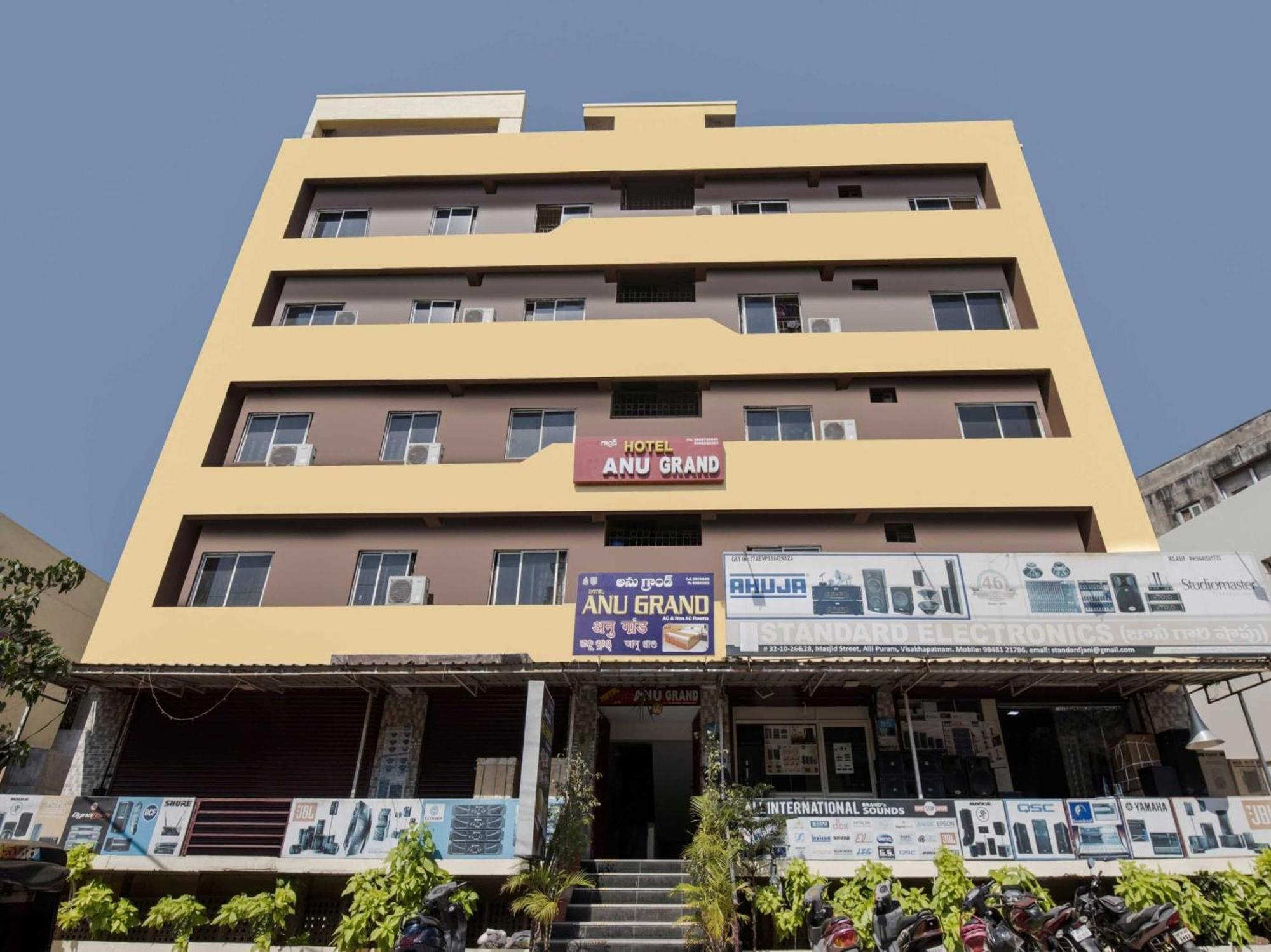 Hotel O Anu Grand Visákhapatnam Kültér fotó
